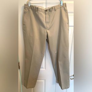 Brooks Brothers Men's Clark Advantage Chino Pants Size 40x32 Beige Flat Front.